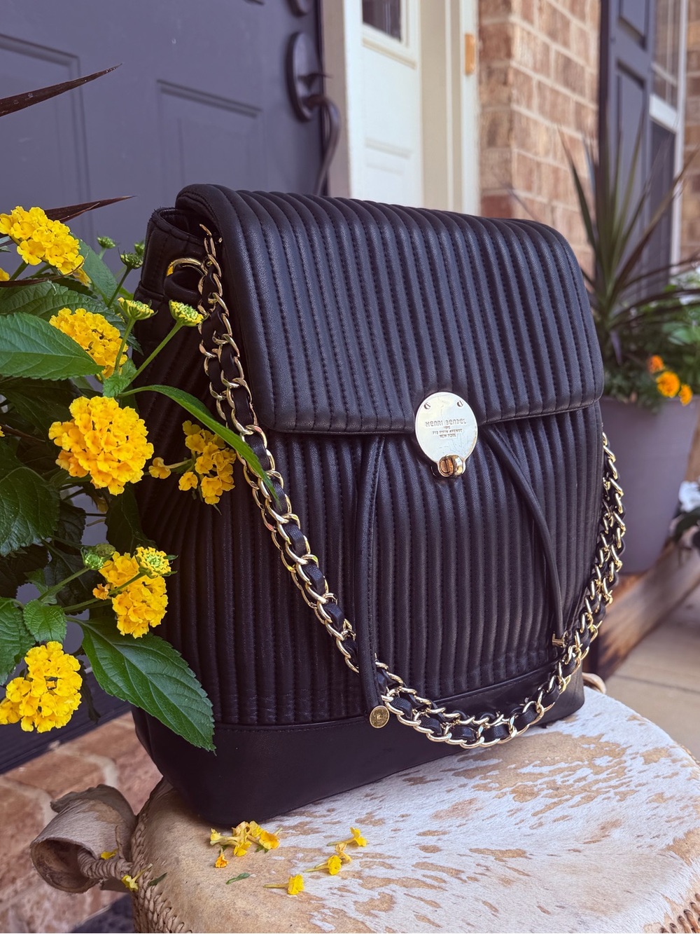 Henri BENDEL No. 7 Quilted Lambskin Leather Convertible Messenger Backpack Bag - Picture 3 of 16